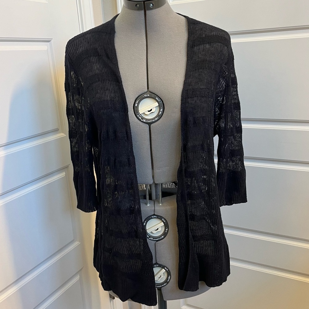 Eileen fisher, 100% linen elbow length sheer knit cardigan in Navy Size Medium